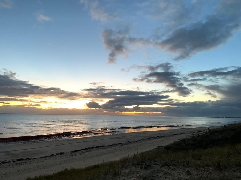 Maison Face Au Soleil Le Bois-Plage-en-Ré Exteriér fotografie